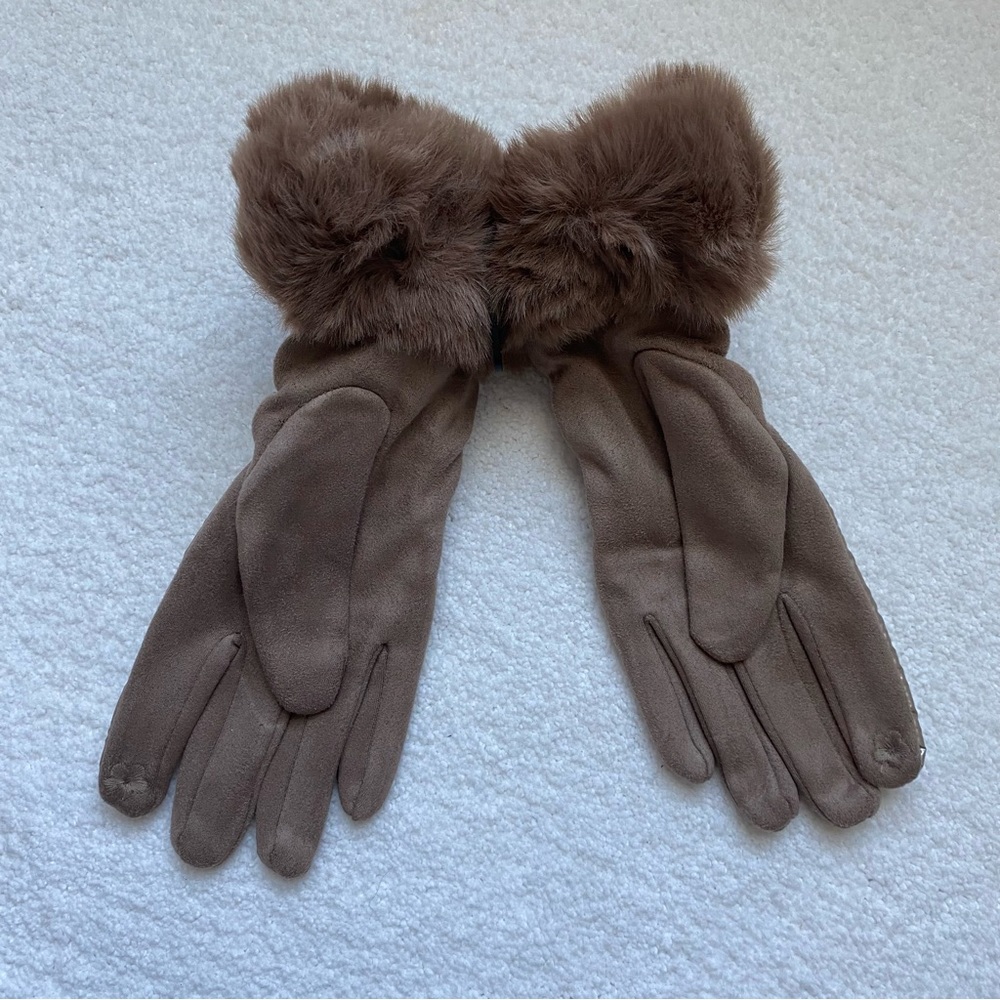 UGG Brown Metallic Faux Fur Tech Gloves - Picture 3 of 5